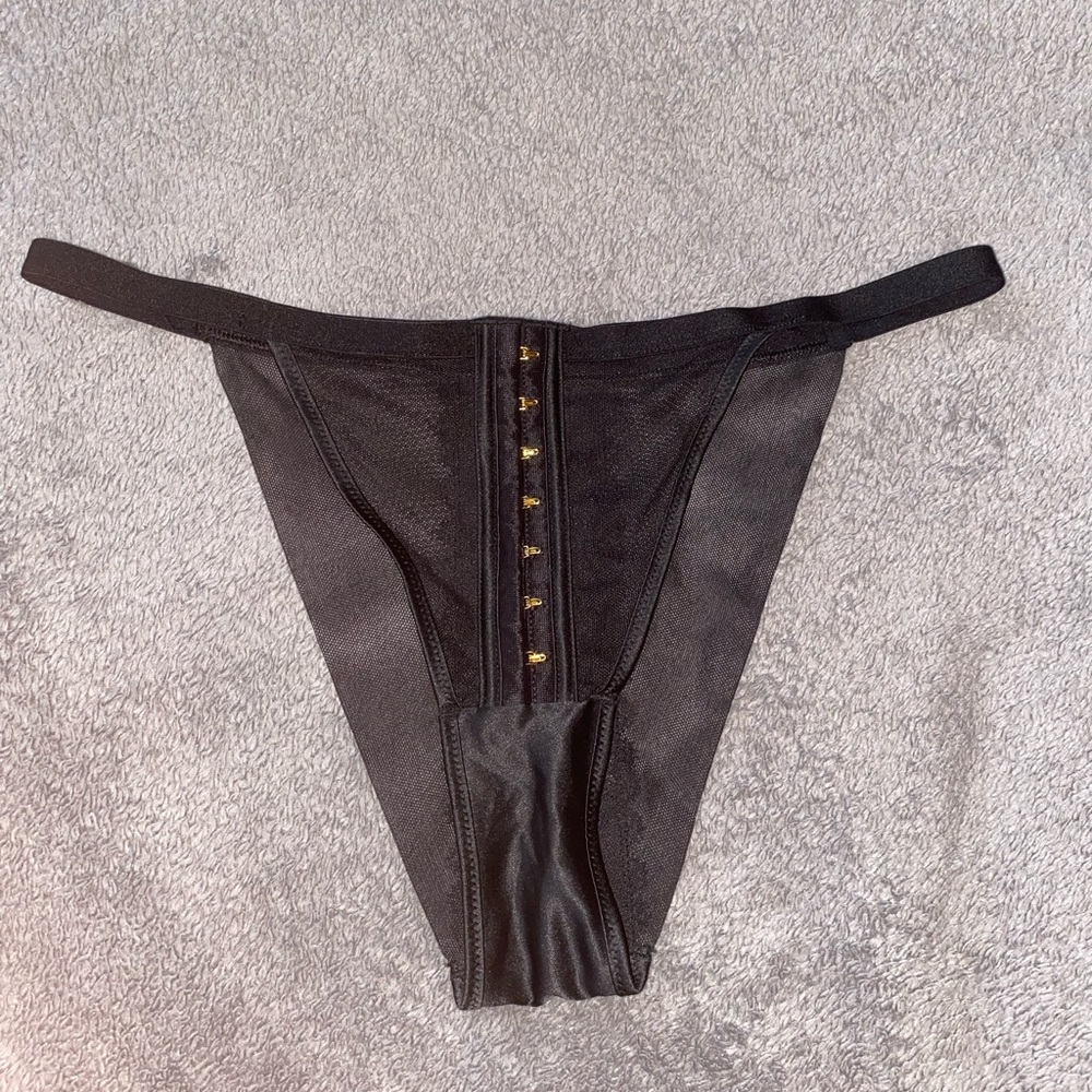 New Black Hook Eye Lace Panty